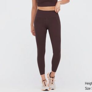 [uniqlo] AIRISM UV PROTECTION ACTIVE SOFT LEGGINGS